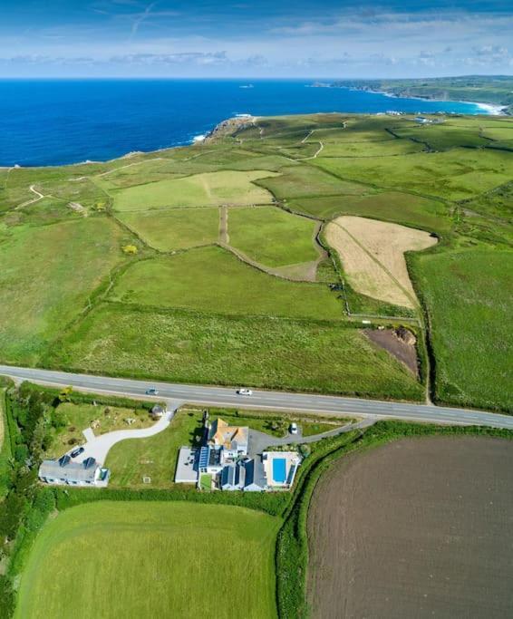 The Old Dairy, Land'S End, Sennen Leilighet Eksteriør bilde